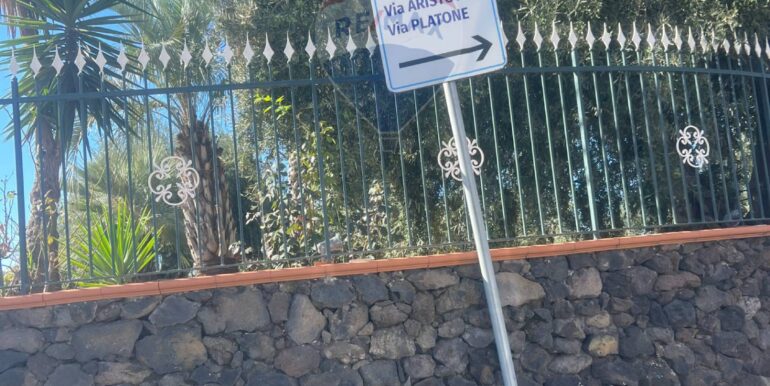 20251109175736-999763-12