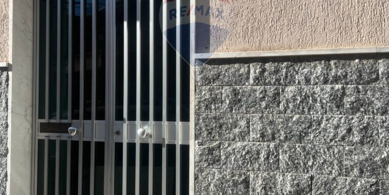 20251109190659-999769-4