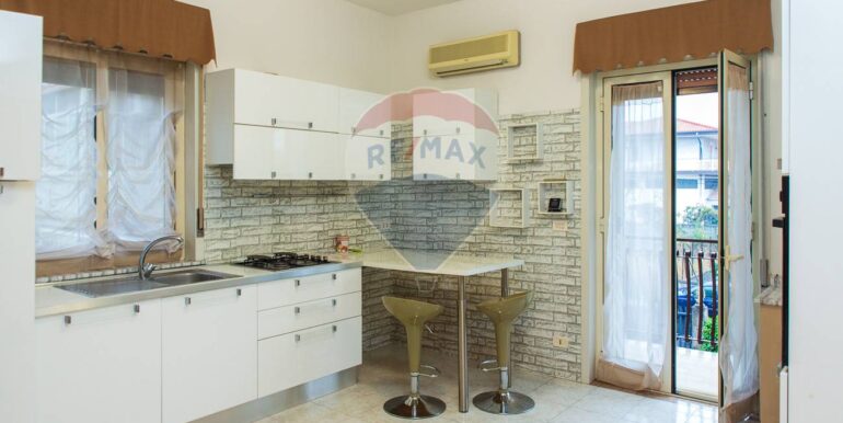 20251110102141-999804-12