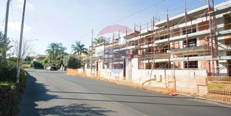 20251110104124-999206-8