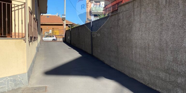 20251110105338-999837-11