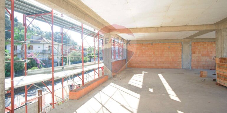 20251110113948-999848-12