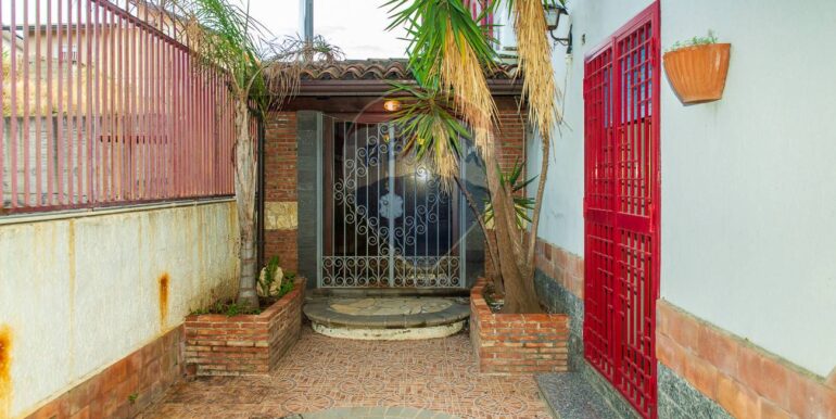 20251110120643-999876-15