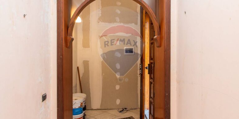 20251110120651-999876-18