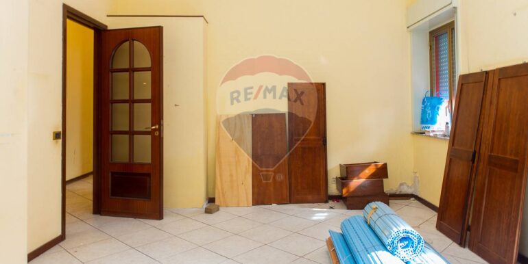 20251110120658-999876-21