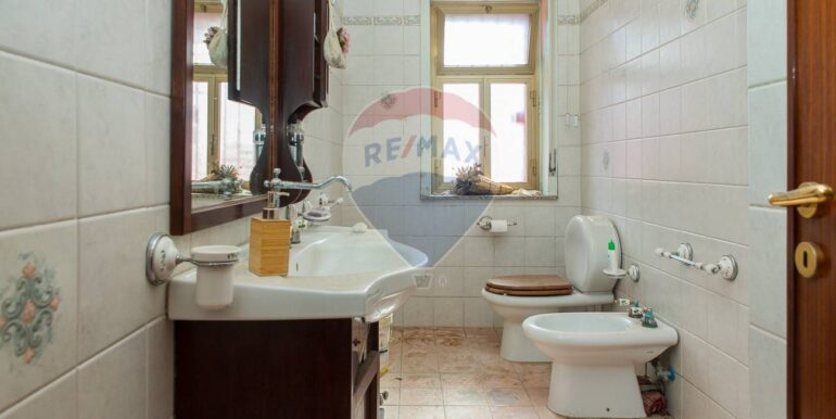 20251110120704-999876-23