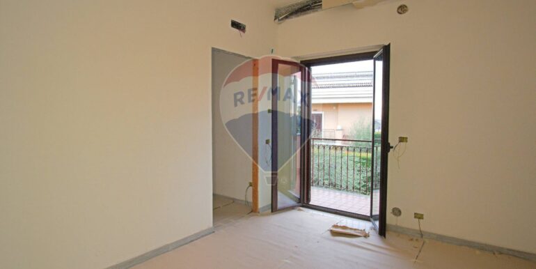 20251110121304-996836-11