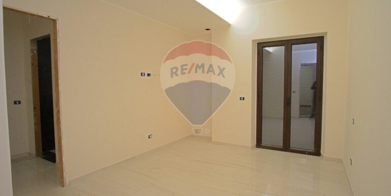 20251110121316-996836-14