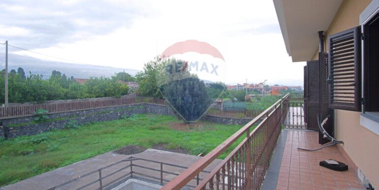 20251110121509-996836-44