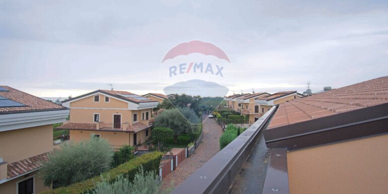 20251110121641-996836-77