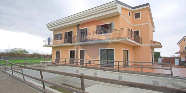 20251110121651-996836-80