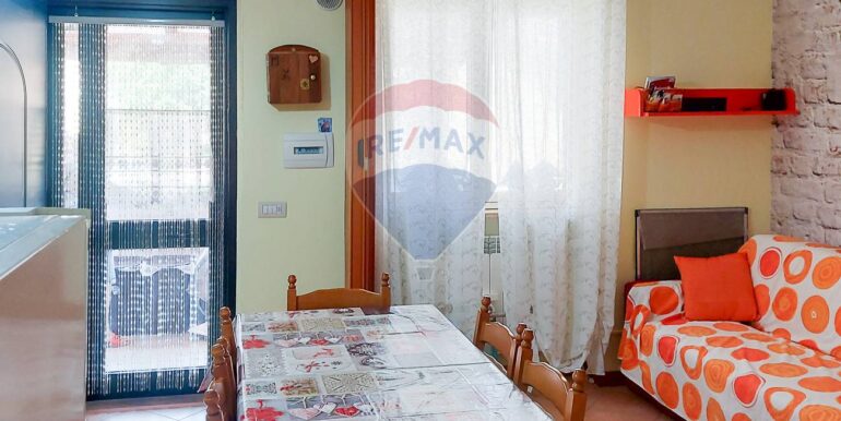 20251110133906-994264-15