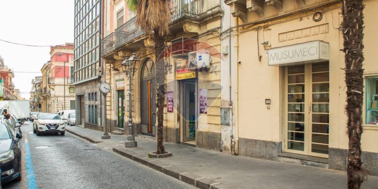 20251110152359-999922-3