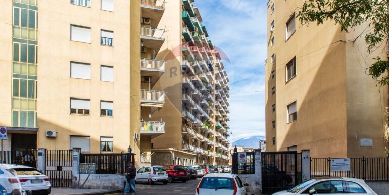 20251110182108-999908-1