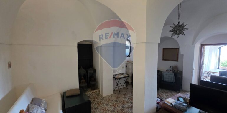 20251110185220-999971-11