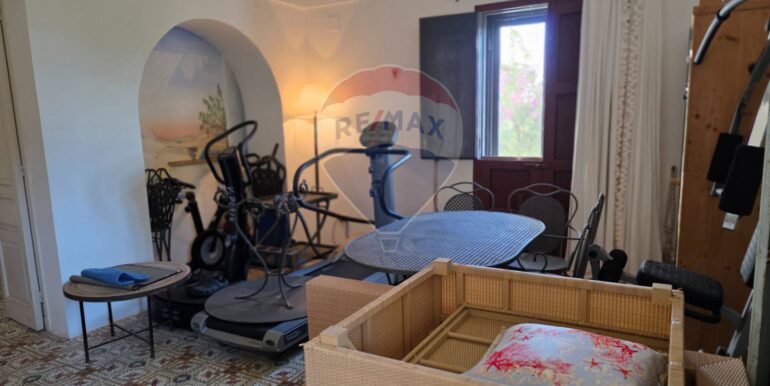 20251110185447-999971-22