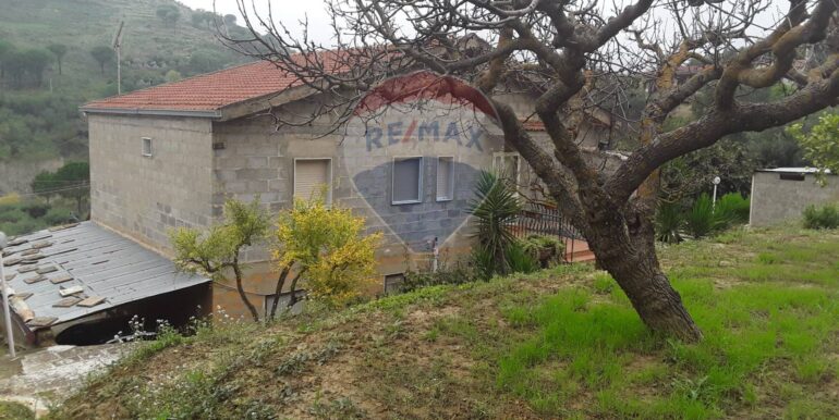 2025111074533-992822-27