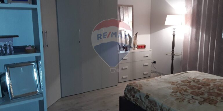 2025111074617-992822-34