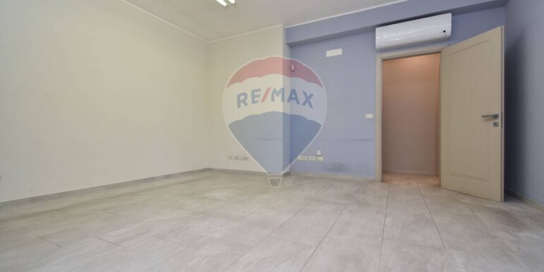 20251111101213-894357-23