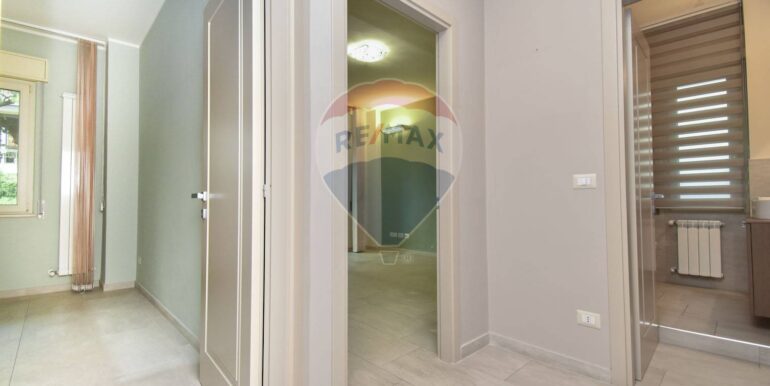 20251111101215-894357-24