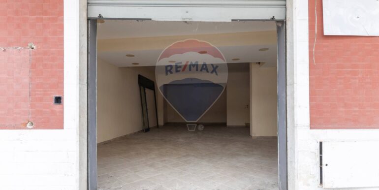 20251111112647-1000080-12