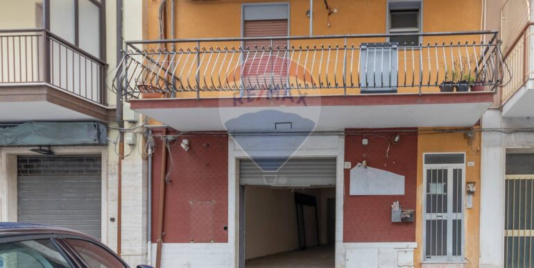 20251111112649-1000080-13