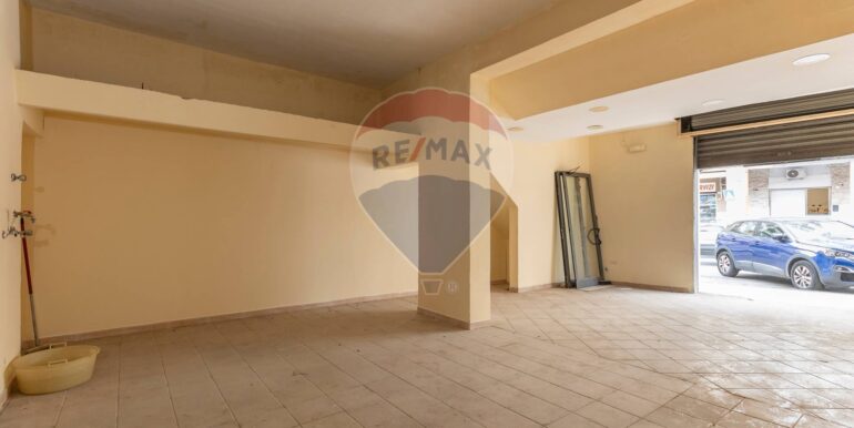 20251111112653-1000080-15