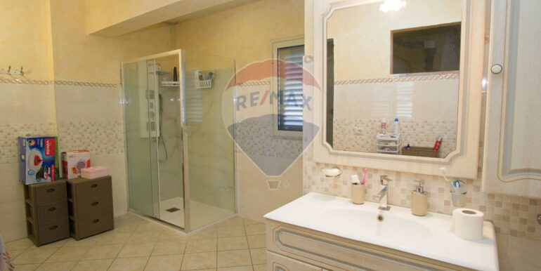 20251111115152-999433-17