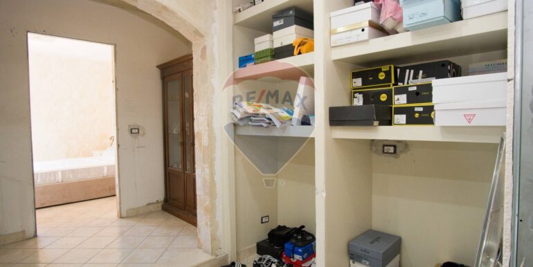 20251111115252-999433-22