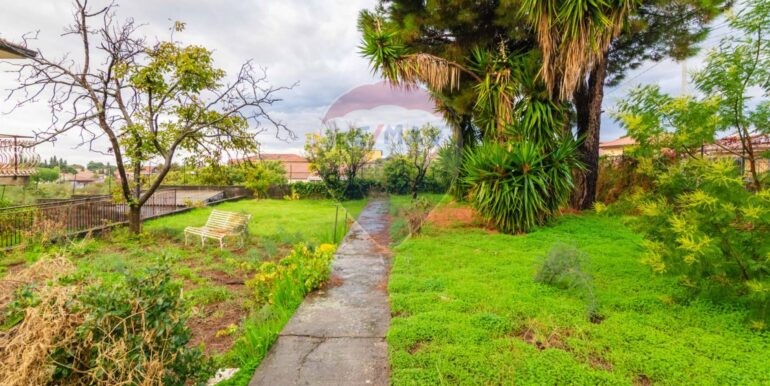 20251111115630-999940-3