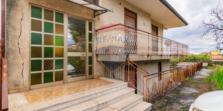 20251111115637-999940-5