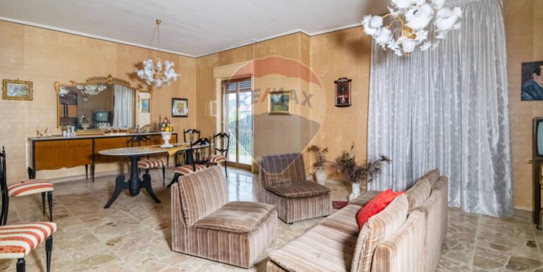 20251111115658-999940-12