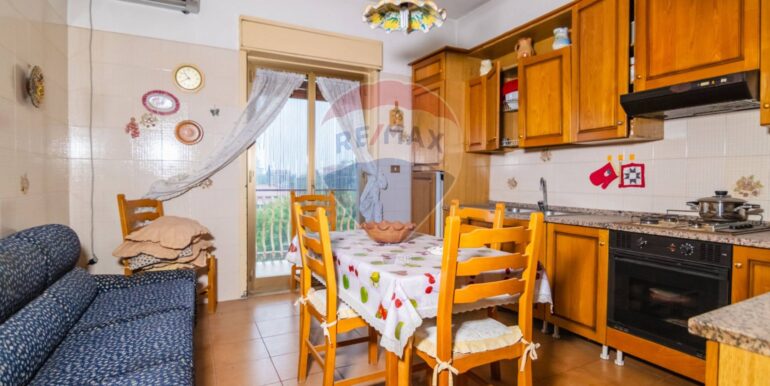 20251111115707-999940-15