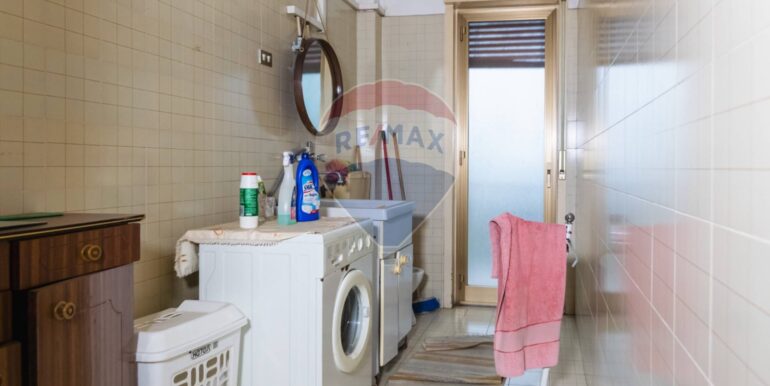 20251111115716-999940-18