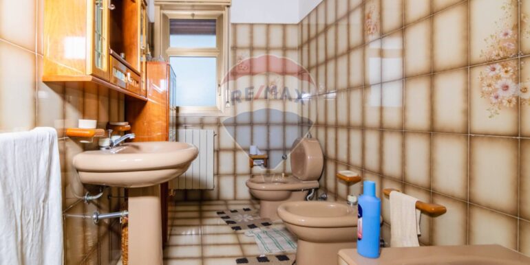 20251111115728-999940-21