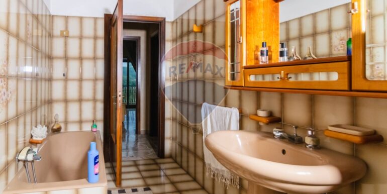 20251111115732-999940-22