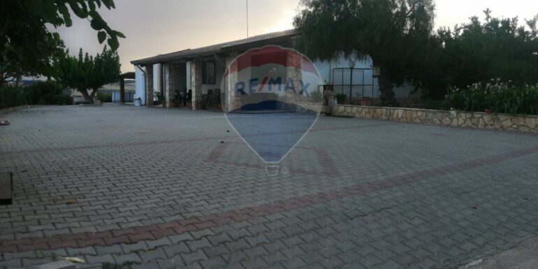 20251111120829-1000092-8