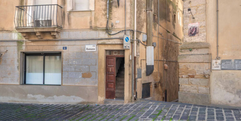 20251111161318-1000153-1