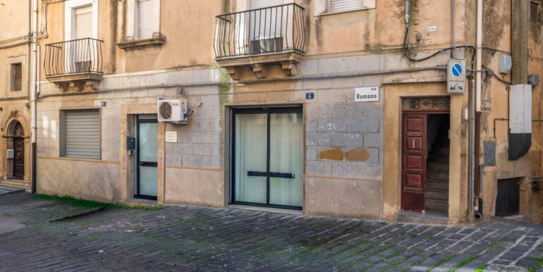 20251111161321-1000153-2