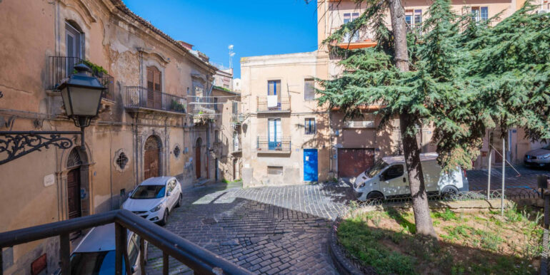 20251111161348-1000153-15