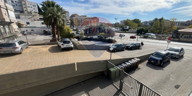 20251111171245-1000200-9