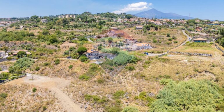 20251111171605-1000196-1