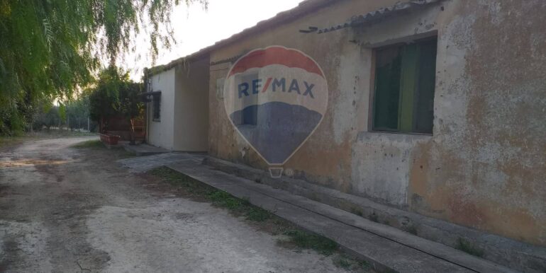 20251111174351-1000222-3