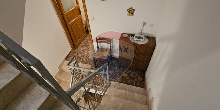 20251111191556-1000252-34