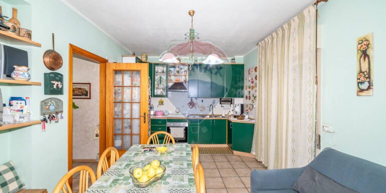 2025111182842-1000033-7