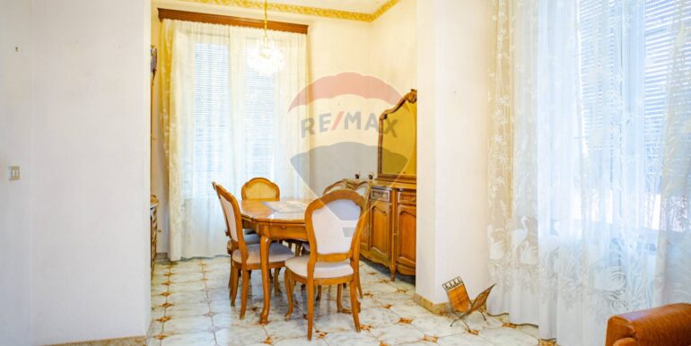 2025111184300-1000036-6