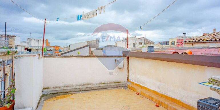 2025111184301-1000036-12