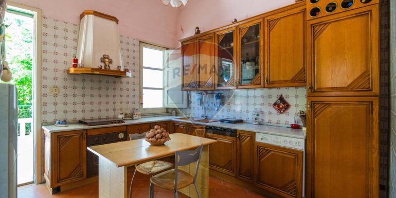 2025111192310-999332-12