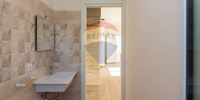 20251112100434-1000296-10