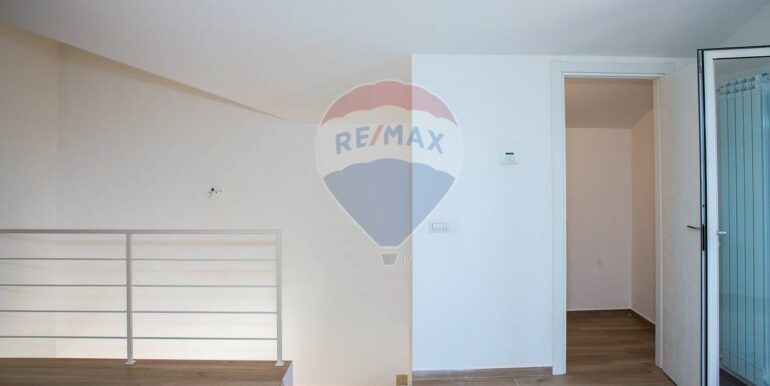 20251112100445-1000296-15